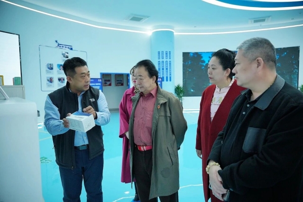 微信图片_2025-12-25_145713_588 微信图片_2025-12-25_145713_588.jpg