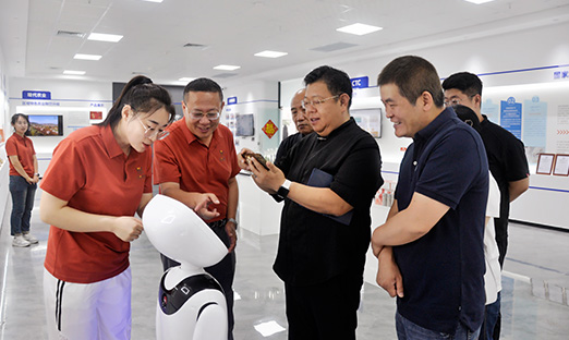 中关村物联网产业联盟秘书长王正伟一行赴新葡的京集团350vip8888集团走访调研